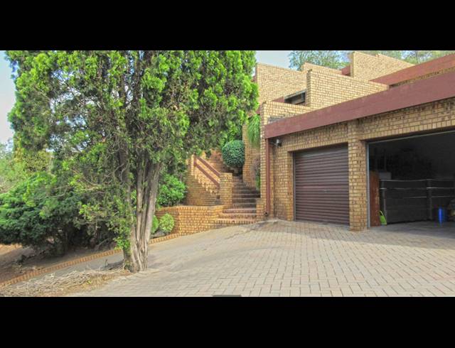 4 BEDROOM HOUSE FOR SALE IN GLENVISTA